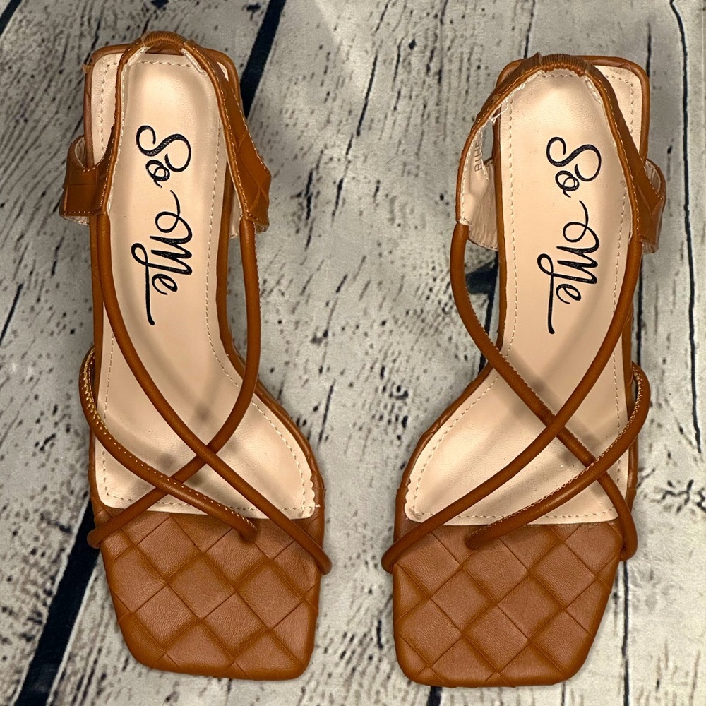 So Me Thick Chunky Strappy Heel Sandal Shoe Brown Size 6